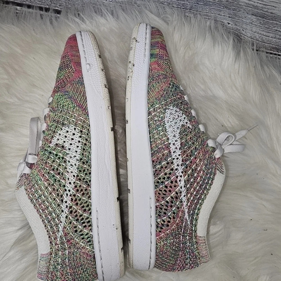 NIKECOURT  Tennis Classic Ultra Flyknit Sneakers  Size 8 - Picture 7 of 9